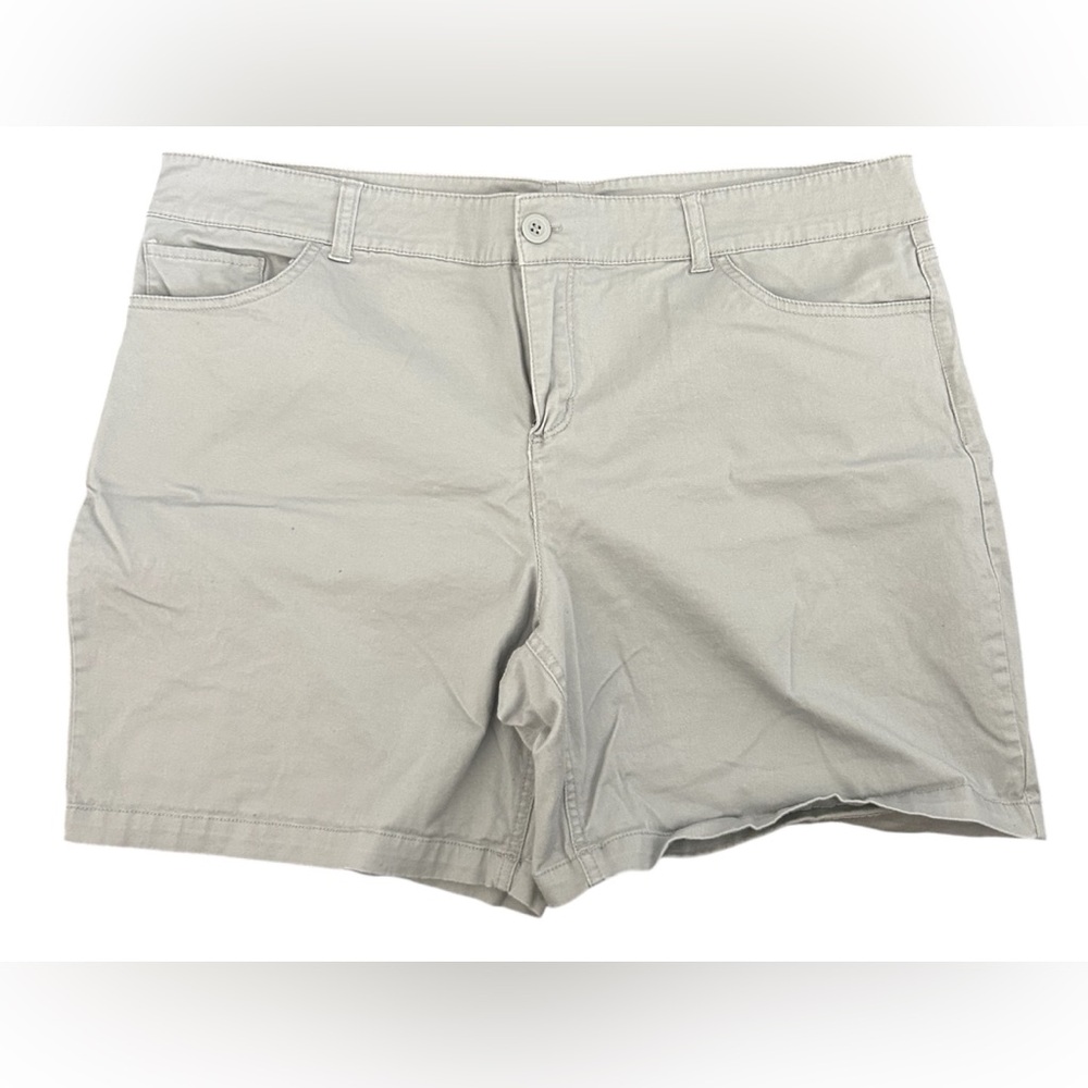 New York & Company Light Gray Women's Shorts